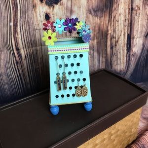 Jewelry holder